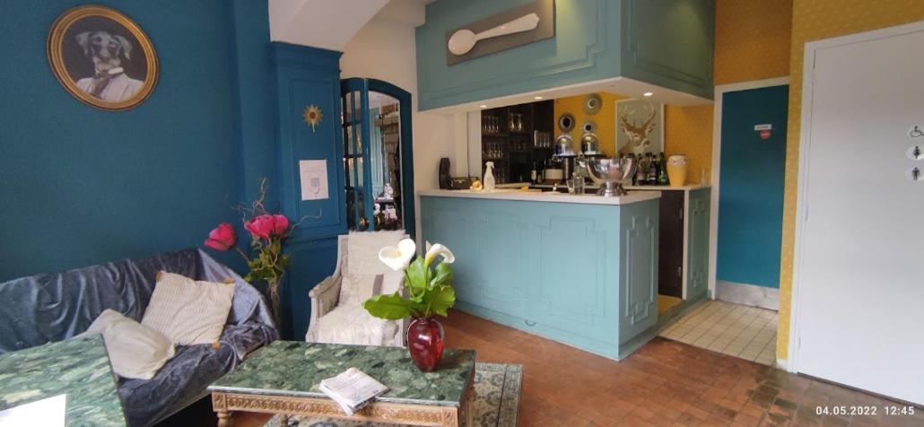 Logis Hotel Restaurant L'Auberge Normande แกรองตอง ภายนอก รูปภาพ